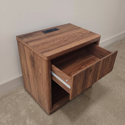 15" Mid-Century Modern Fluted 1-Drawer Nightstand, Walnut