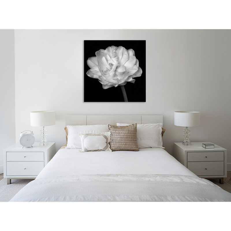 "BW Solo Tulip 2", toile tendue par Dianne Poinski, H 30 po x l 30 po x P 1,5 po