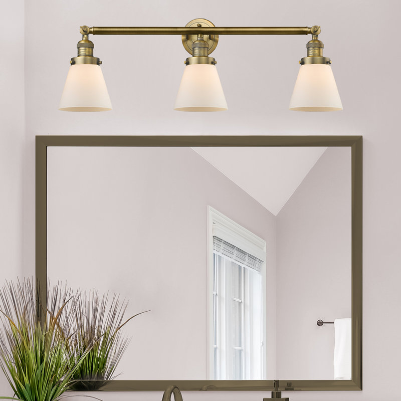 Éclairage pour meuble-lavabo de salle de bain 3 lumières Cone, Blanc mat, Laiton brossé, DEL