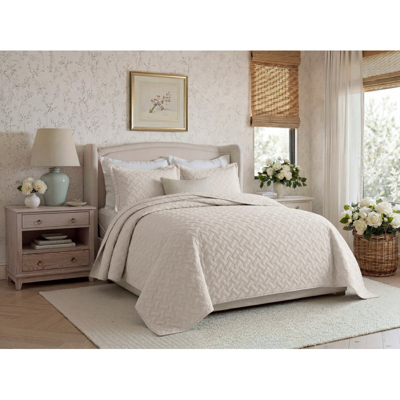Best Seller Quilted Blanket - Textured Weave Pattern, Airy Lightweight Bed Covering,85gsm, Queen Quilt + 2 Standard Shams