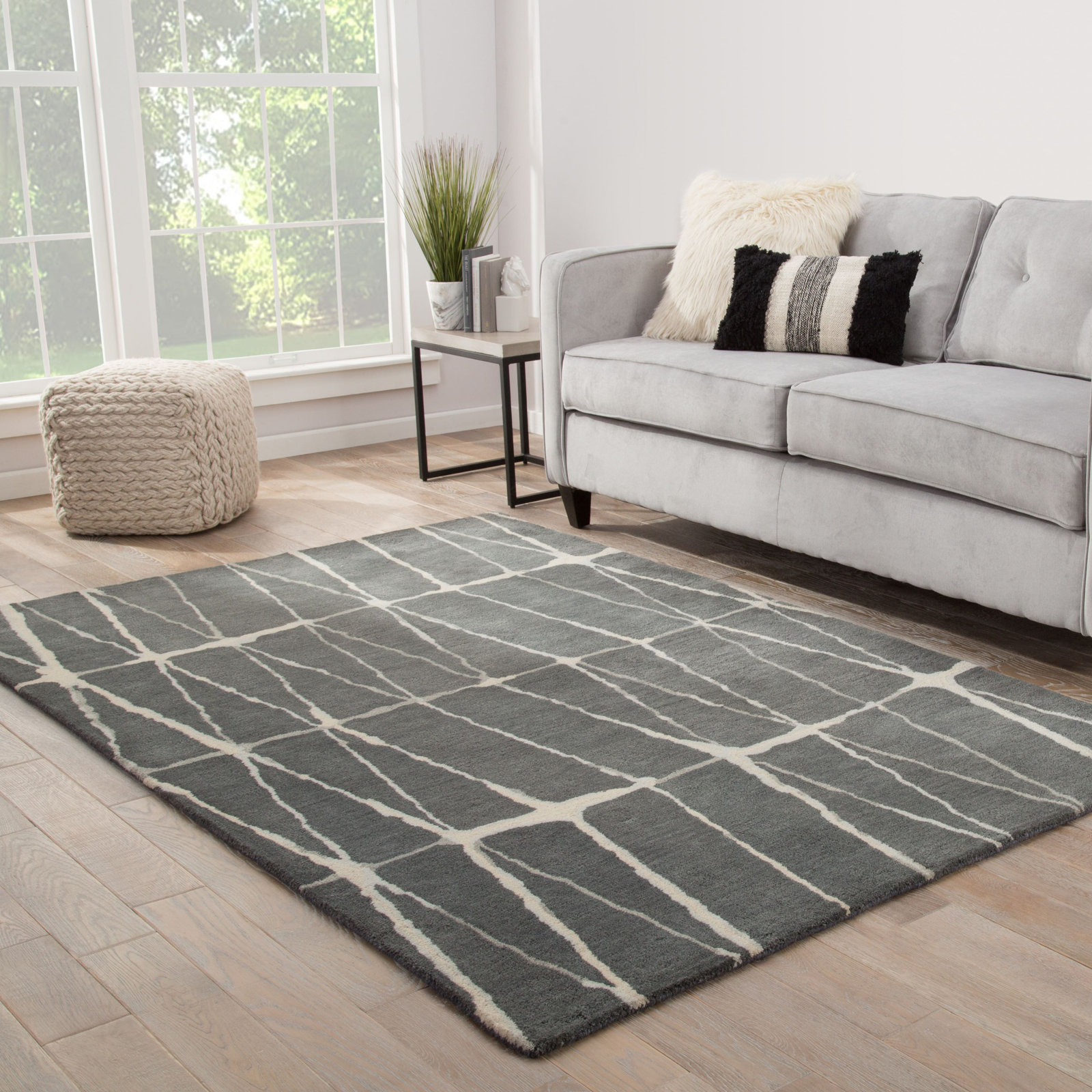 Pete Hand-Tufted Geometric Wool Rug, Rectangle 5' x 8'