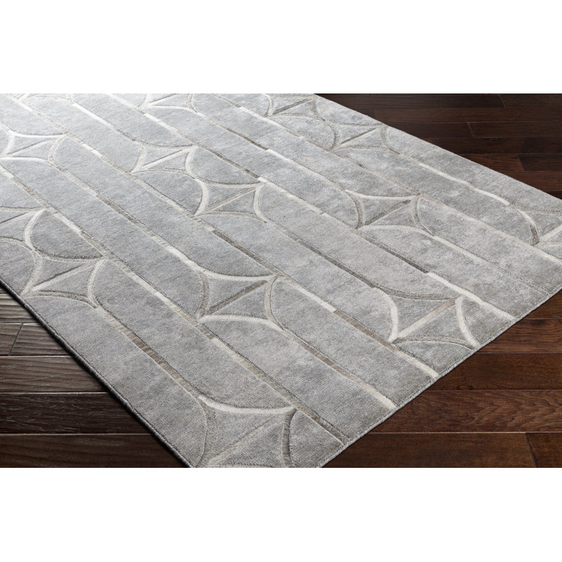 Nalder Geometric Gray Area Rug, Rectangle 10' x 14'