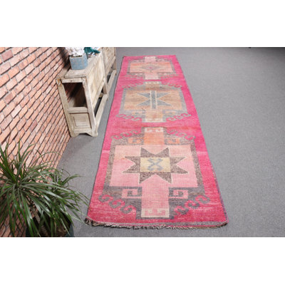 Tapis de couloir vintage rose Herki dans les escaliers et les couloirs - Design oriental anatolien avec des motifs complexes