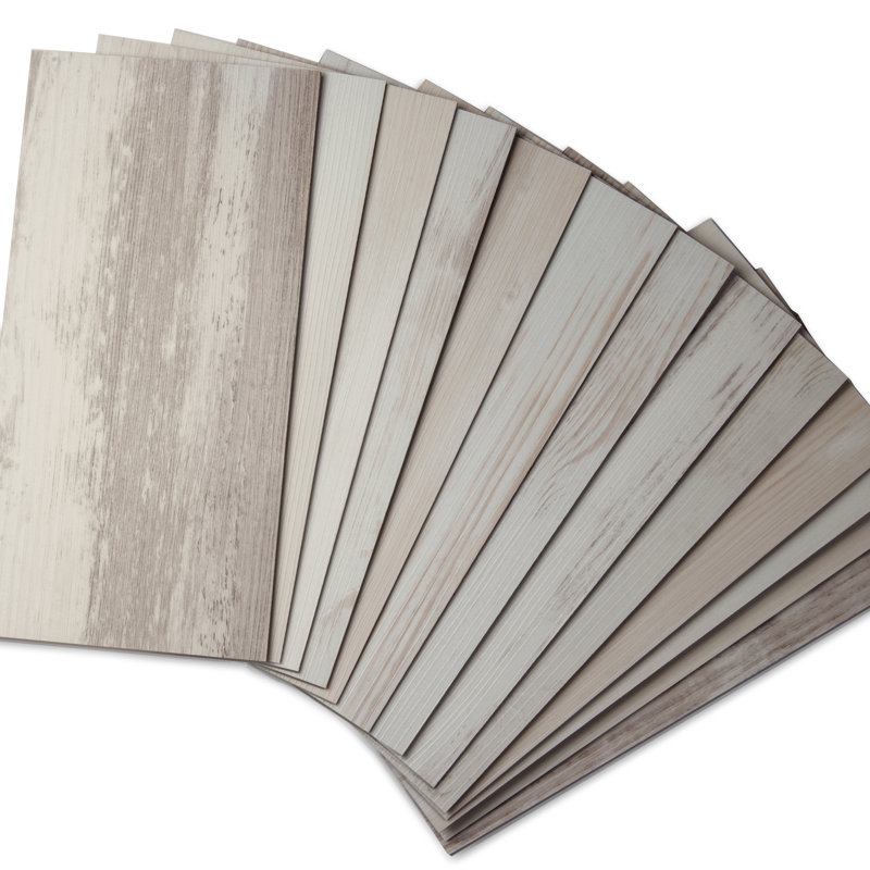 Carreau décoratif décoratif aspect bois en PVC 12 po x 12,4 po, Bois rétro