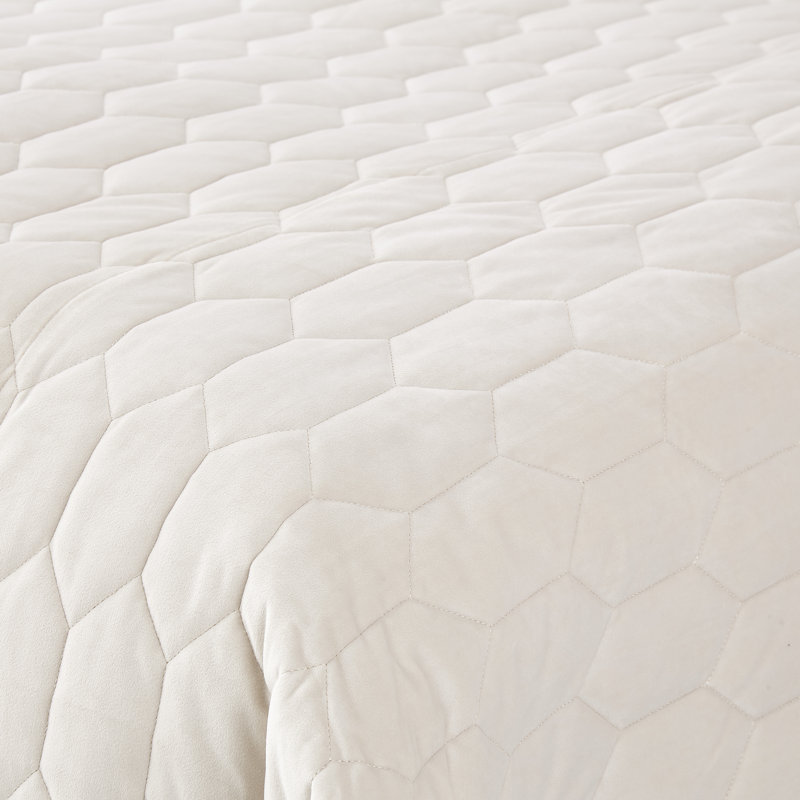 Niagara Quilt Set - Sand, King Quilt + 3 Euro Shams