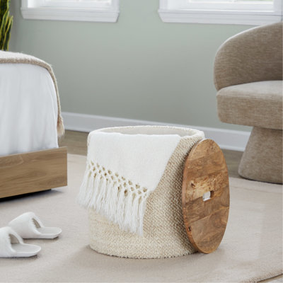 Laine beige tissée à la main multi-usages et bois de manguier avec un design contemporain, couvercle amovible pour le rangement, largeur de 16,59 po, profondeur, 17 po, poids de 15 lb, utilisation intérieure seulement, limite de poids de 250 lb,