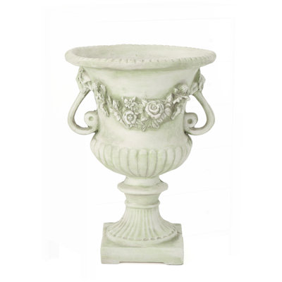 Buena Vista Urn: décoration de jardin durable et élégante, parfaite pour rehausser les espaces extérieurs avec un style classique et polyvalent.