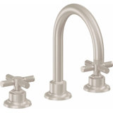 Descanso 8" Widespread Lavatory Faucet with Cross Knurled Handle