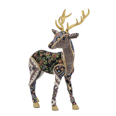 Luxueuse sculpture de cerf sur pied en mousse de velours, parfaite pour la décoration intérieure et ajoutant une touche d'élégance à n'importe quelle pièce.