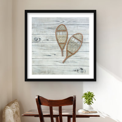 Snowshoes - Scandinavian Man Cave, impression encadrée avec passe-partout