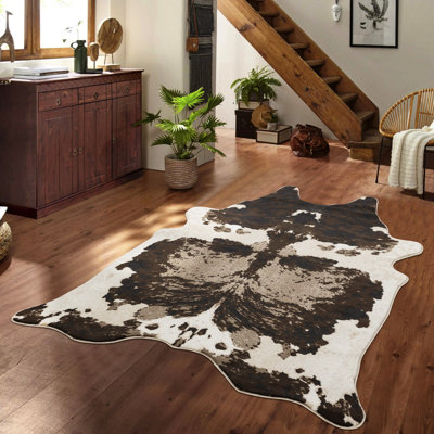 Tapis brun et cuir de vache, 5 pi X 7 Irrégulier fait à la machine, pour chalet, forme, intérieur rustique moderne fait à la machine, confortable, hauteur de 0,42 po
