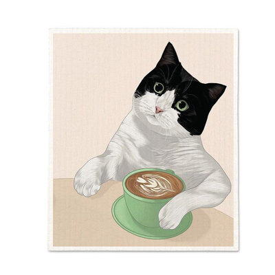 Chat avec un torchon au lait