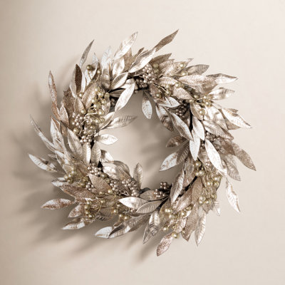 24'' Faux Berry Polyethylene Plastic Wreath