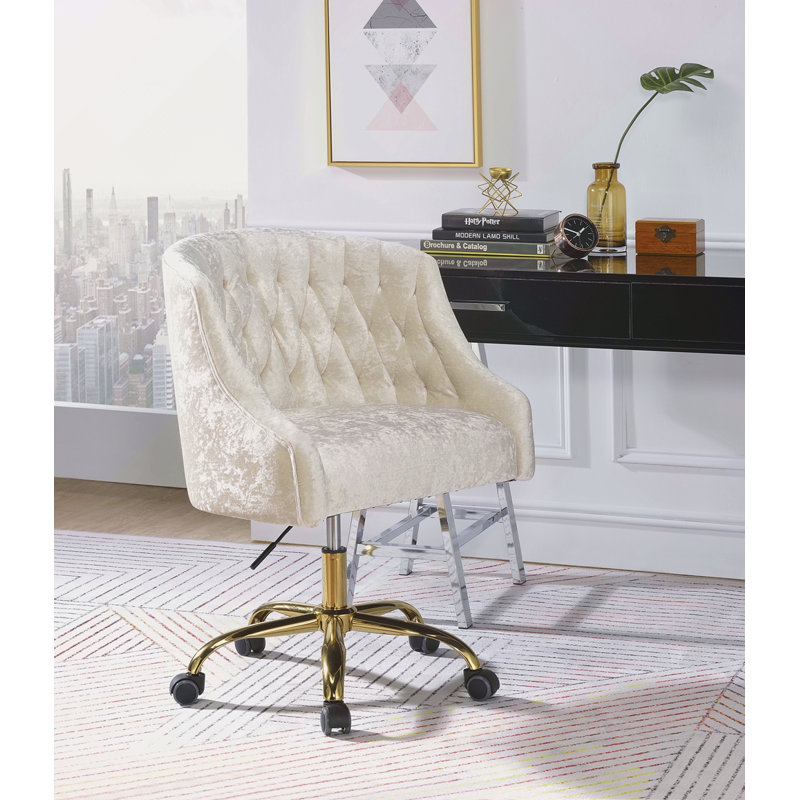 Chaise de bureau Vintage en velours crème et finition dorée