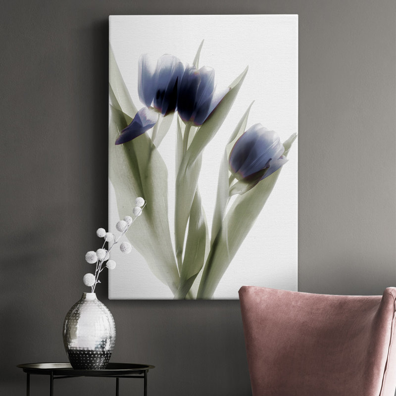 «Xray Tulip IV», impression sur toile tendue, H 18 po x l 12 po x P 1 po