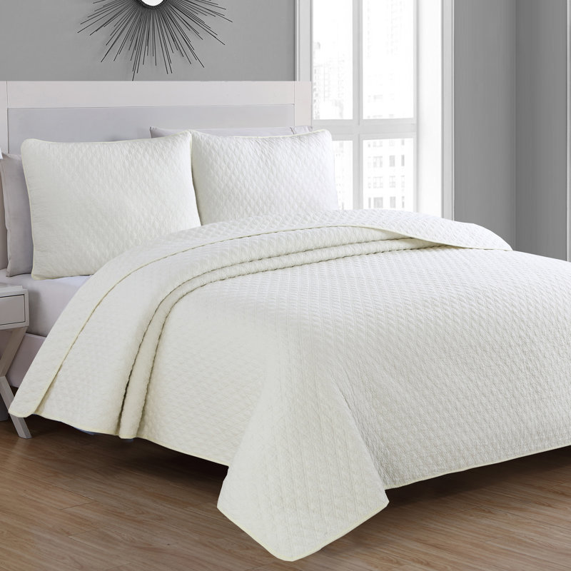 Estate Fenwick Cotton Quilt, King Quilt + 2 King Shams, Ivory