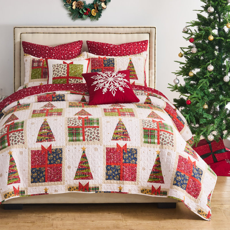 Greenland Home Fashions Deck the Halls Red 2-Piece Twin Size Quilt Set 68x88 + 20x26, Twin Quilt + 1 Standard Pillow Sham