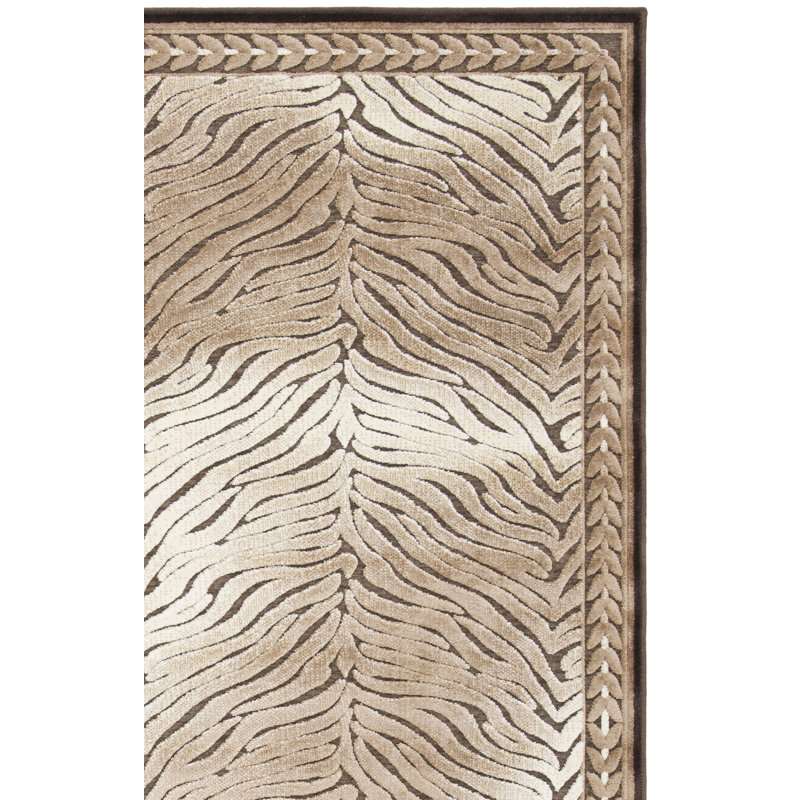 Braswell Paradise Performance Animal Print Rug, Rectangle 5'3" x 7'6"
