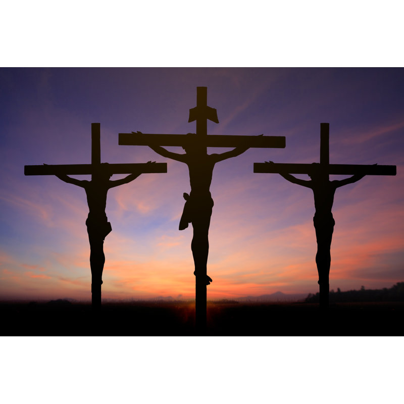 «Jesus On Cross Wtih Two Prisons In Sunrise Sky On Canvas» par Arthit_Longwilai, photographie, H 32 po x l 48 po x P 1,25 po