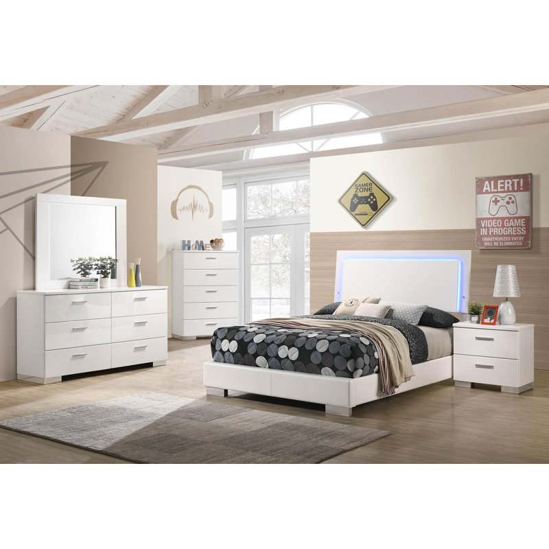 Amariyon 5-piece Full Bedroom Set White High Gloss, Full