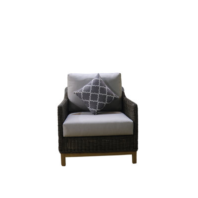 Gerane Club Chair with Cushion