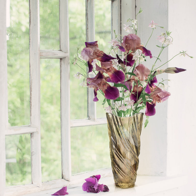 Kawtar Glass Table Vase