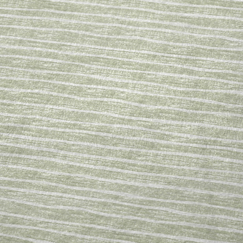 Jeté 50 po x 70 po en microfibre rayé vert menthe et ivoire