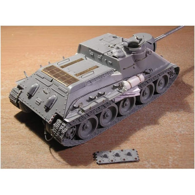 Zvezda 5044 - Soviet Tank Destroyer SU-100 - Plastic Model Kit Scale 1/72 81 Details Lenght 5.25"