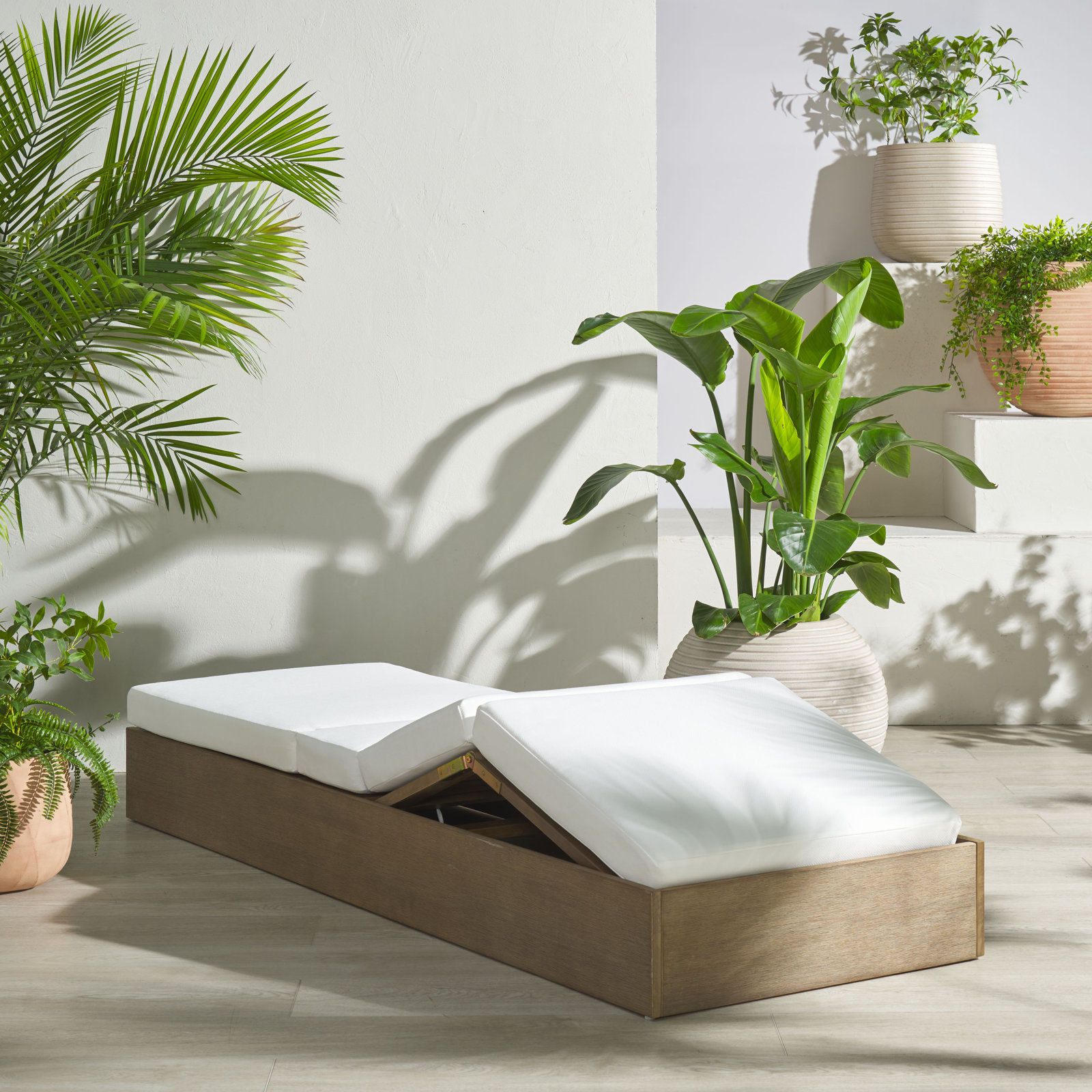 Fatima 28" Eucalyptus Patio Chaise Lounge, White
