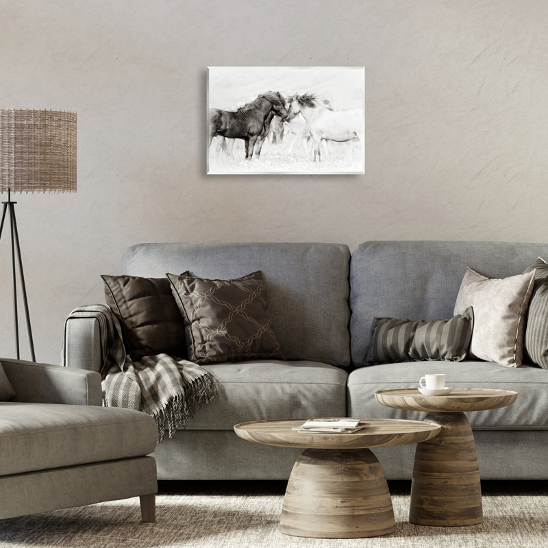 «Heartfelt Horses in Neutrals», art mural par PHBurchett, H 13 po x l 19 po