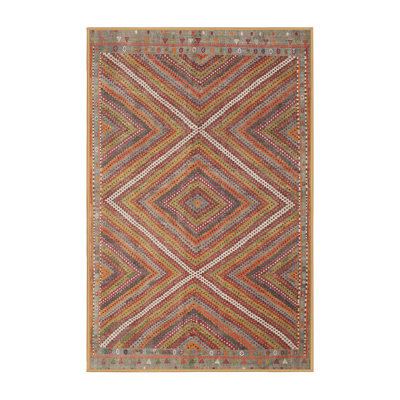 Tapis brun contemporain