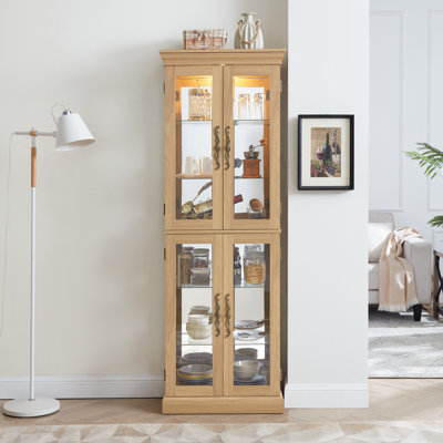 Vitrine lumineuse en verre avec cadre en bois, idéale pour mettre en valeur des objets de collection et rehausser la décoration intérieure dans les salons et les cuisines.