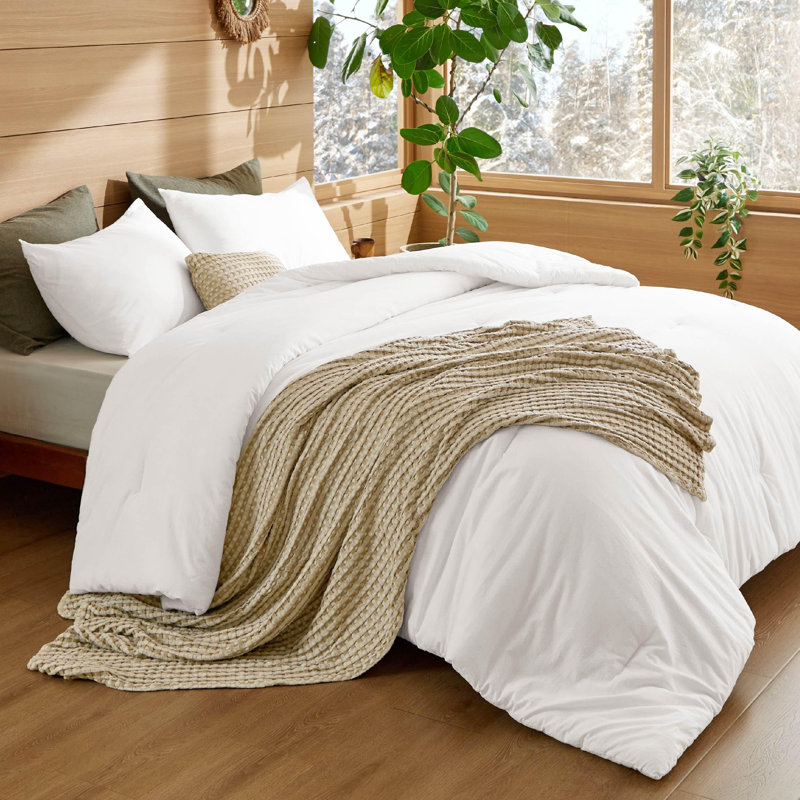 Cozy Winter Collection Bedsure 5 Pieces Cotton Comforter Set with Cotton Waffle Throw Blanket, White