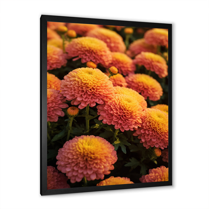 Maman pêche jaune en fleurs, Cadre simple noir, H 32 po x l 24 po x P 1 po
