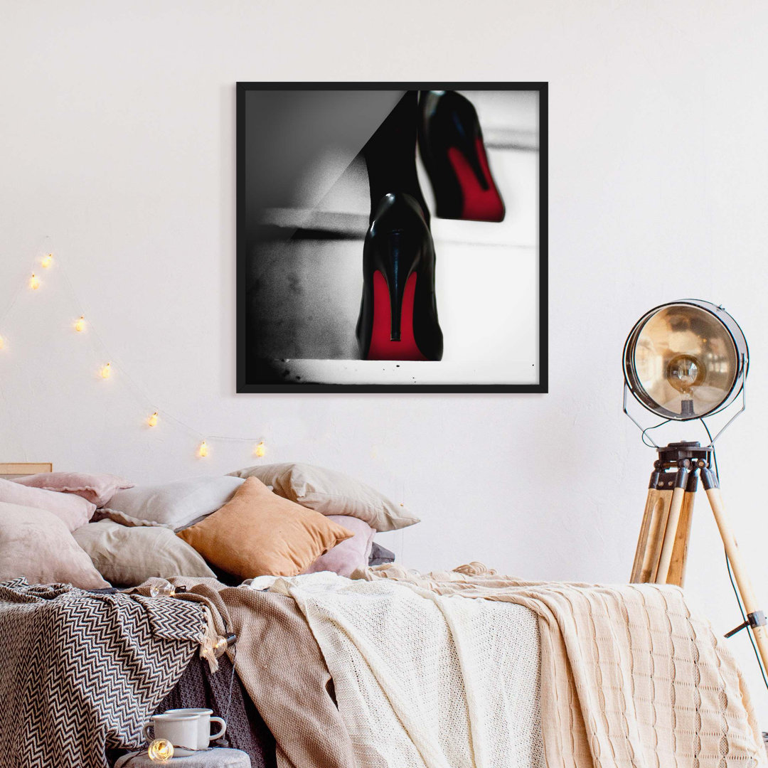 Gerahmtes Poster High Heels in Red