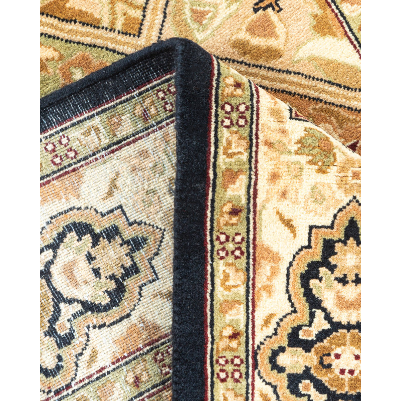 Classic One-of-a-Kind 2'8" X 4'1" Hand Knotted Area Rug