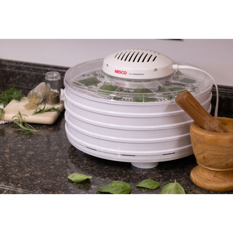 Nesco 4 Tray Food Dehydrator & Reviews