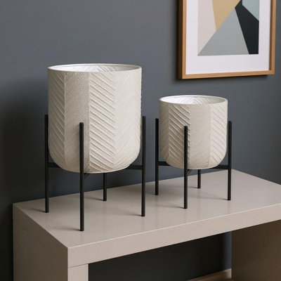 Ensemble de deux pots à fleurs ronds en métal noir de 20 onces