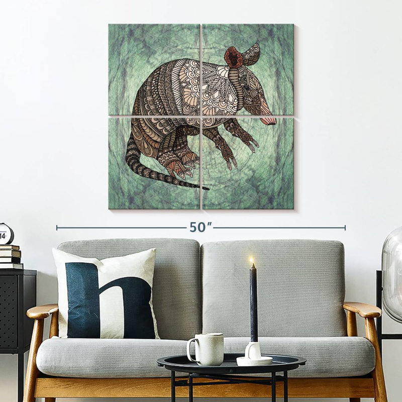 Brampt Armadillo, 32" H x 32" W