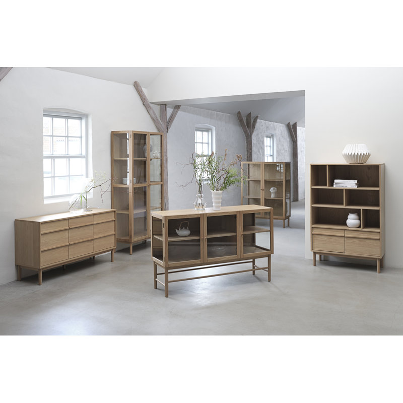 Winslow 140.2cm Sideboard