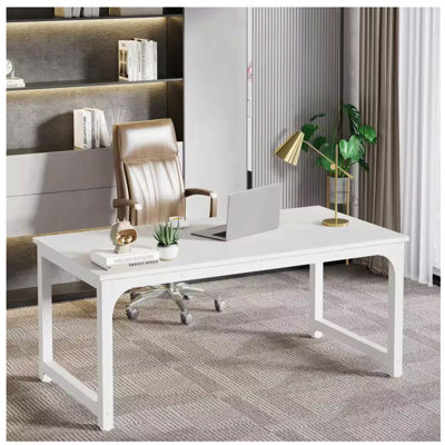 Bureau de direction 63 po, grand poste de travail d'ordinateur moderne avec structure en métal épais, mobilier de bureau pour la maison, finition brune et noire