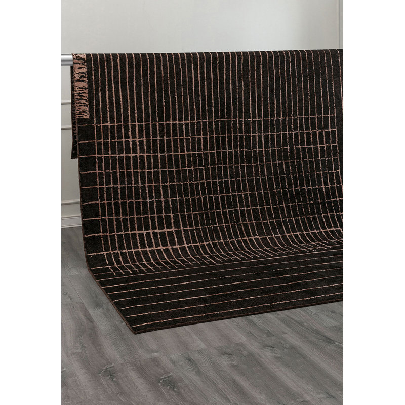 Amarachi Geometric Hand Loom Indoor / Outdoor Area Rug, Rectangle 7'10" x 9'10"