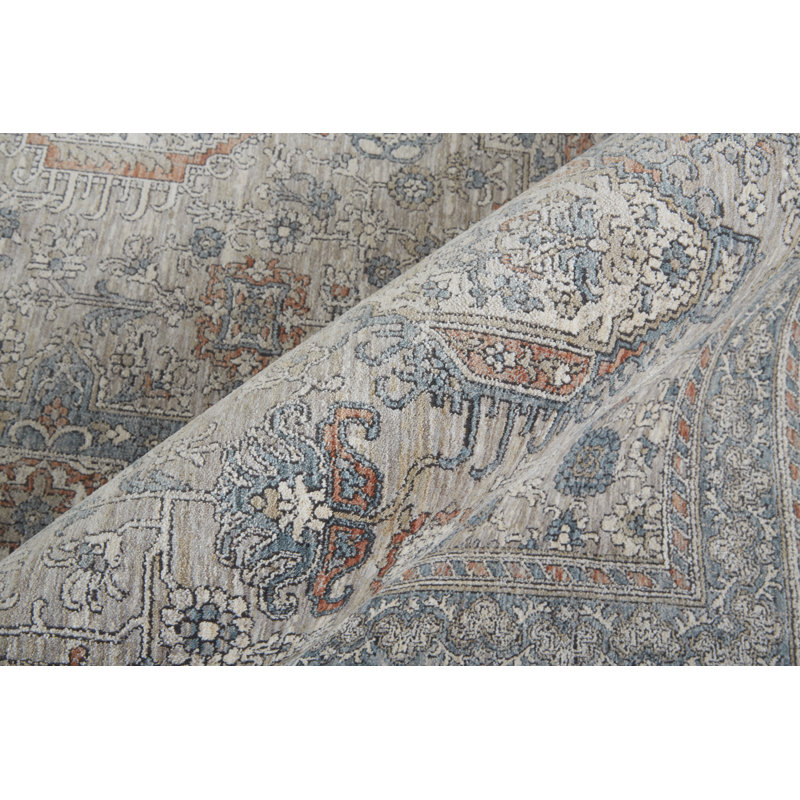 Gilford Oriental Indoor Rug, Rectangle 2' x 3'
