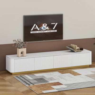 Meuble télé moderne cannelé avec plateau en faux marbre et 4 tiroirs, design incurvé, base dorée