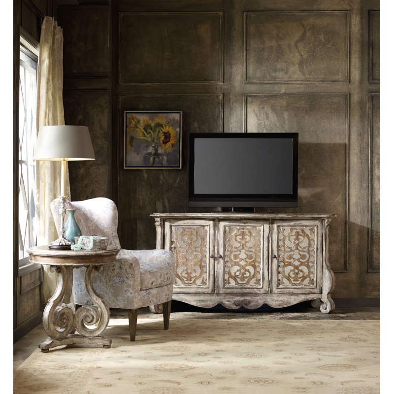 Chatelet Entertainment Console