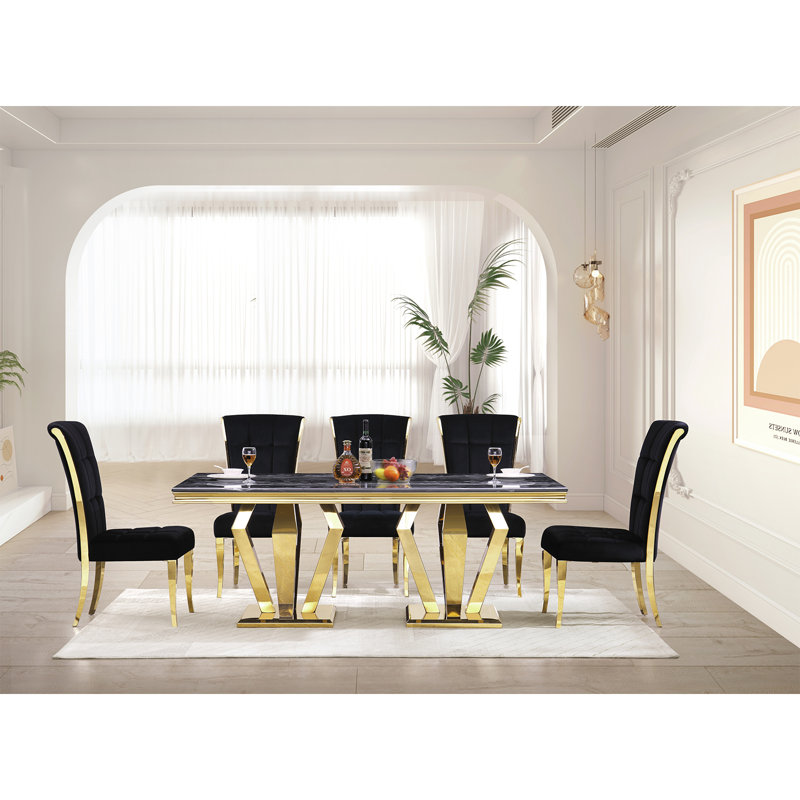 Chaise d'appoint rembourrée en velours noir Hrithika