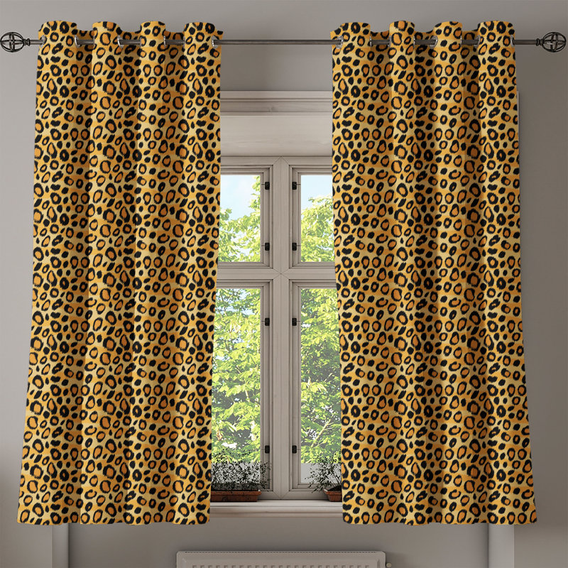 Rideau à œillets à imprimé léopard 2 panneaux East Urban Home, 50 po, orange noir, L 50 po x L 63 po