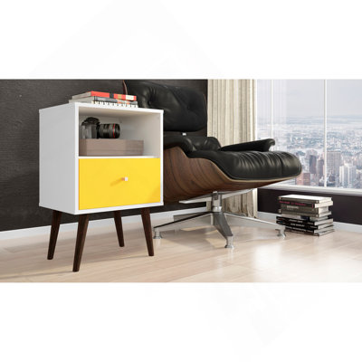 Table de chevet blanche et jaune