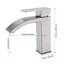 Robinet de lavabo de salle de bain à cascade, robinet de lavabo à poignée simple en nickel brossé avec bonde escamotable (avec trop-plein)-127302775