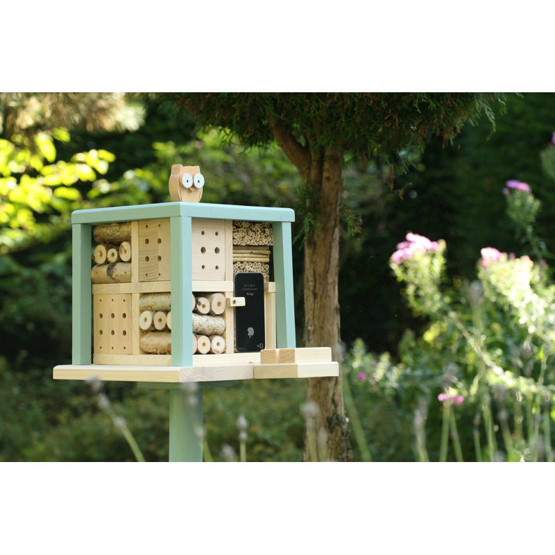 Allesse Free Standing Bumblebee House